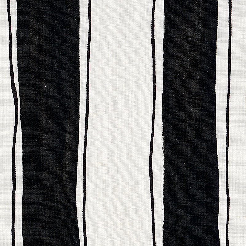 TRACING STRIPES | BLACK