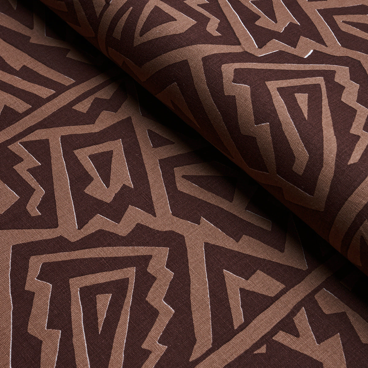 JAGGED MAZE | BROWN