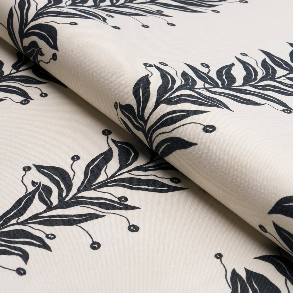 TENDRIL STRIPE INDOOR/OUTDOOR | Black & Cream