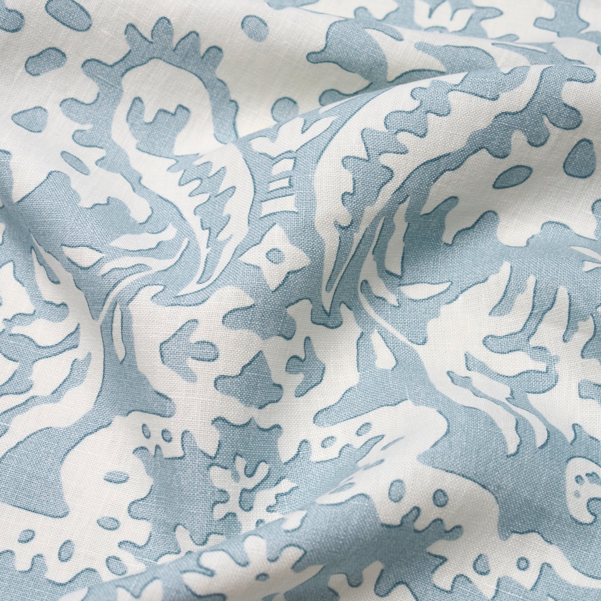 SUFFOLK DAMASK | Blue