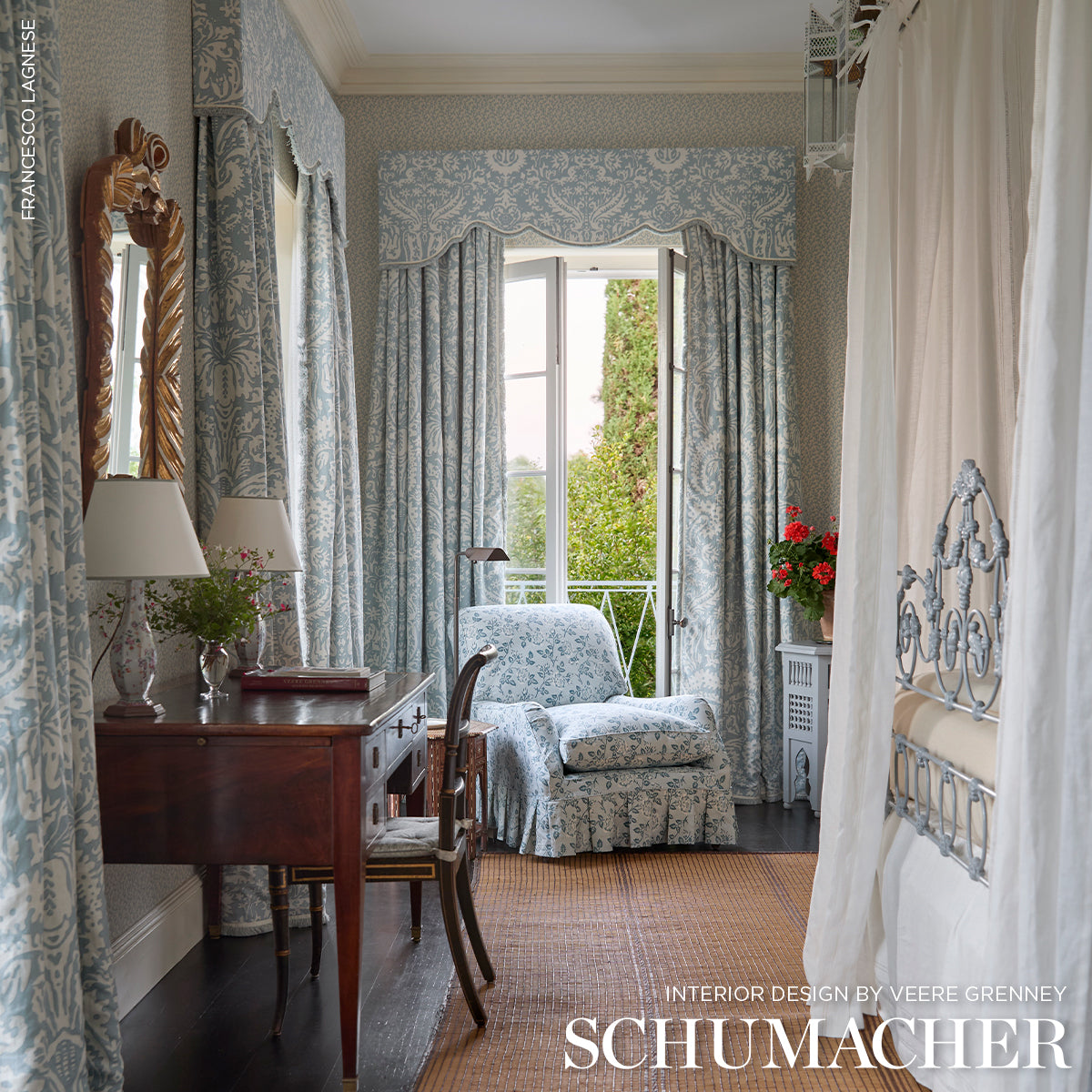 SUFFOLK DAMASK | Blue