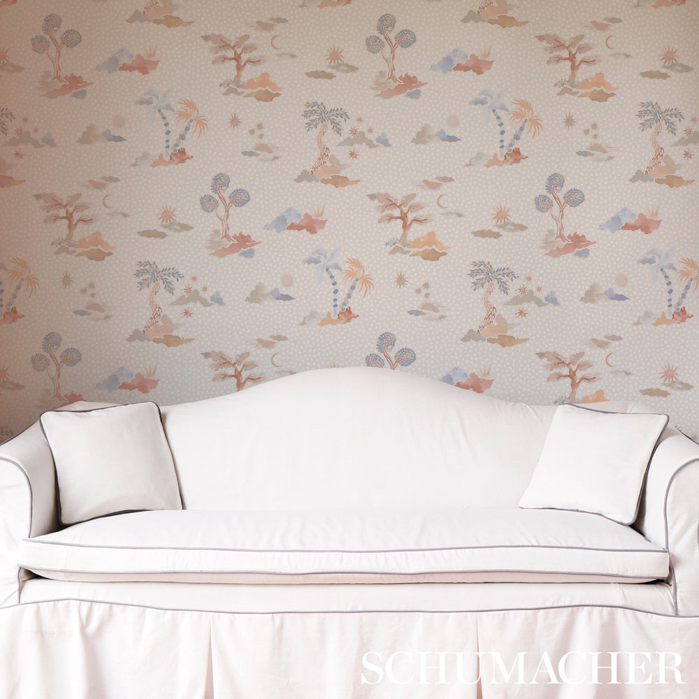 VALLETTA | Moonstone