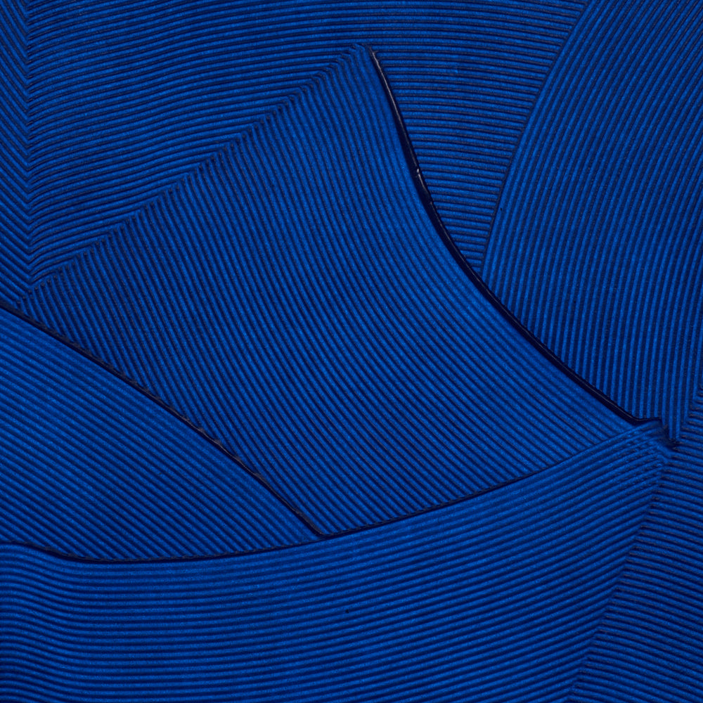 HAND COMBED PLASTER | Yves Blue