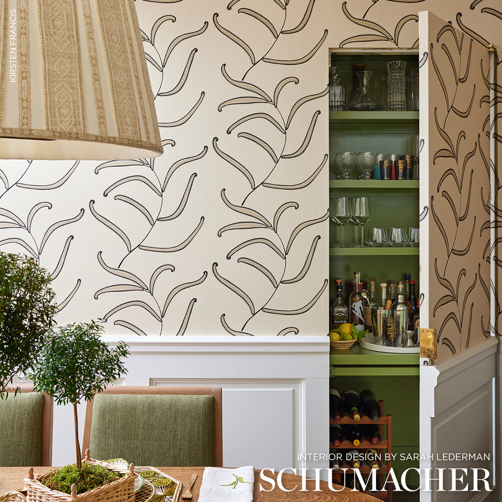 CATERPILLAR LEAF | Black And Cream