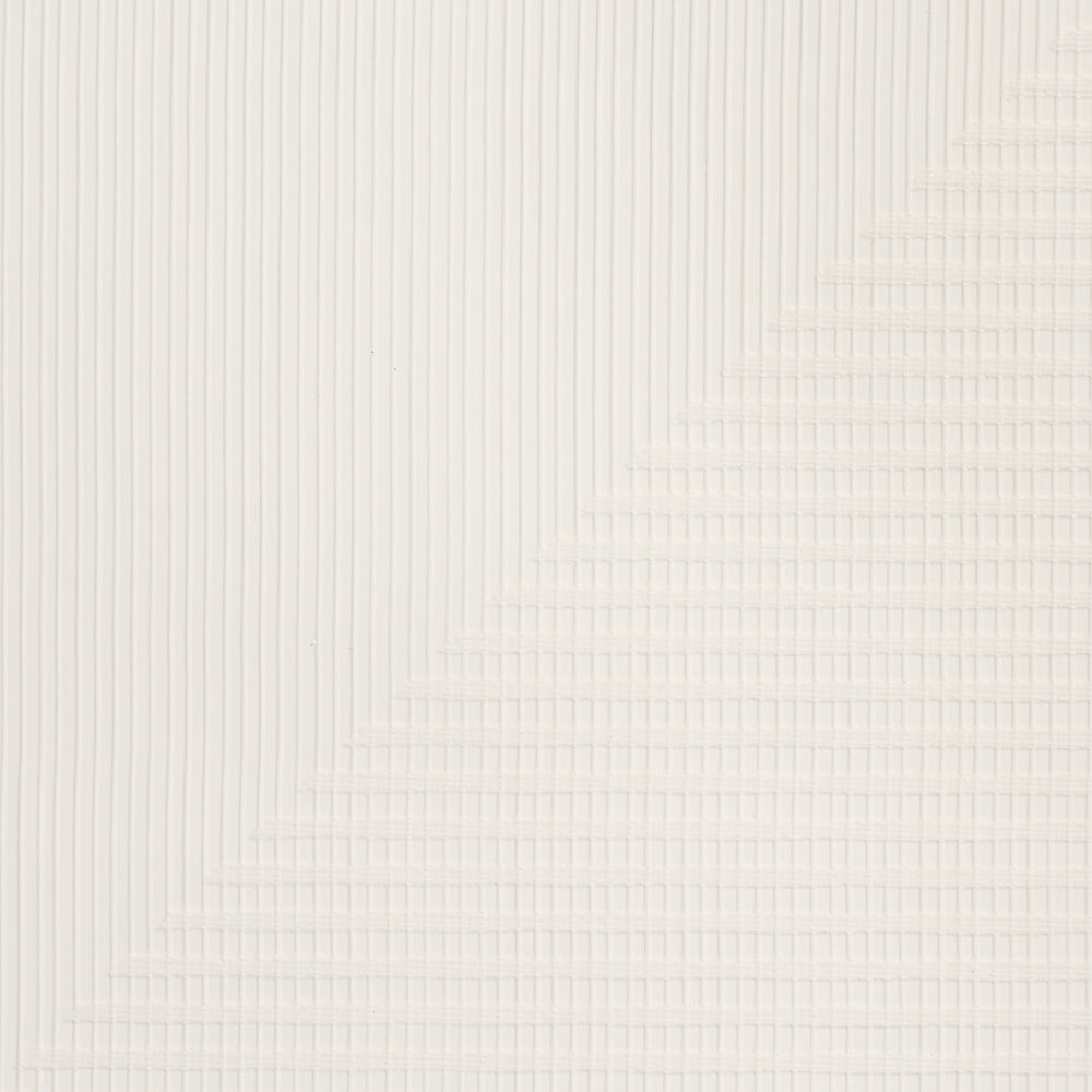 HAND COMBED TRIANGLES | White