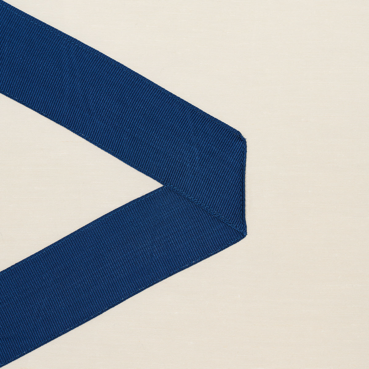 LEGERE LINEN SILK APPLIQUÉ | Cobalt On Ivory