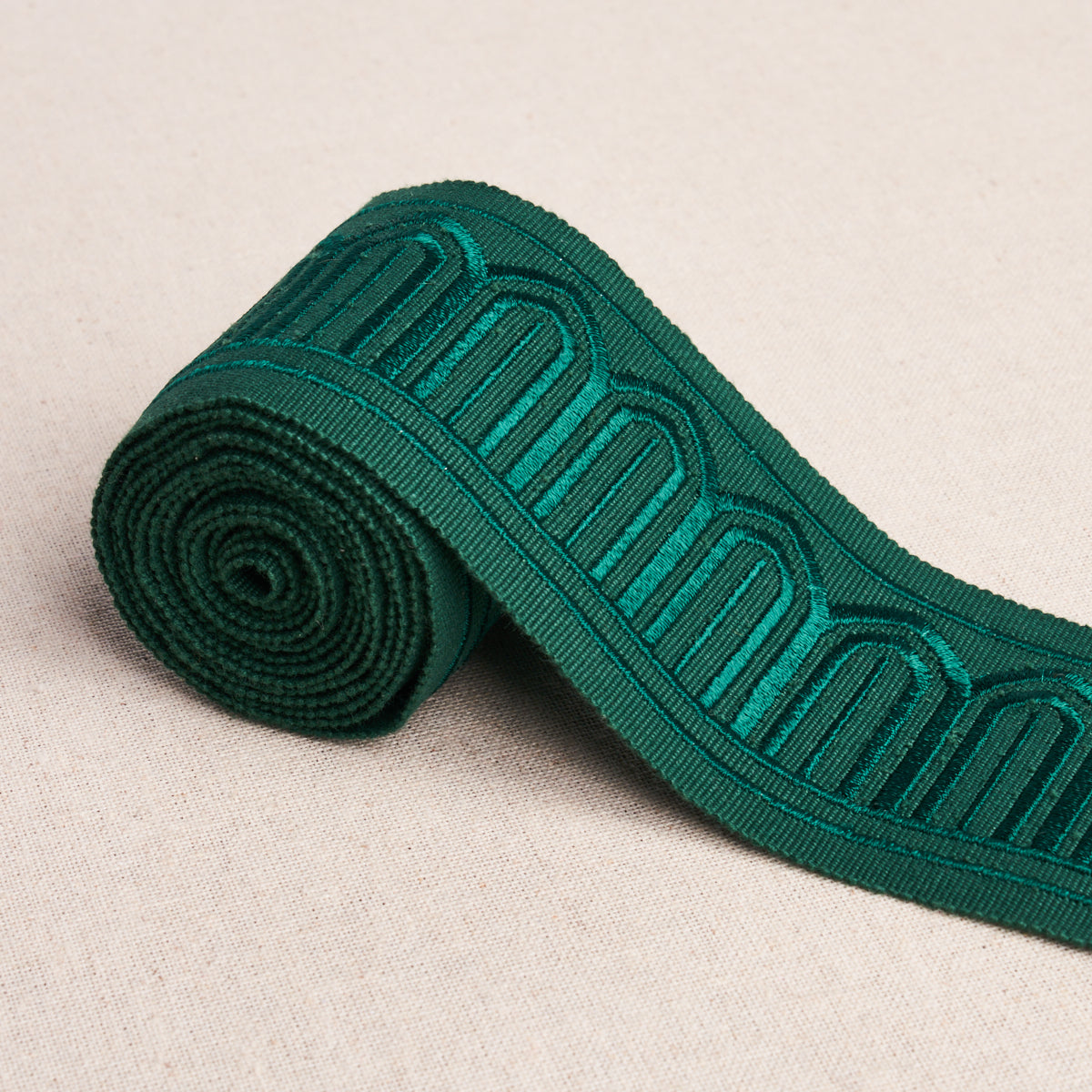 ARCHES EMBROIDERED TAPE MEDIUM | EMERALD