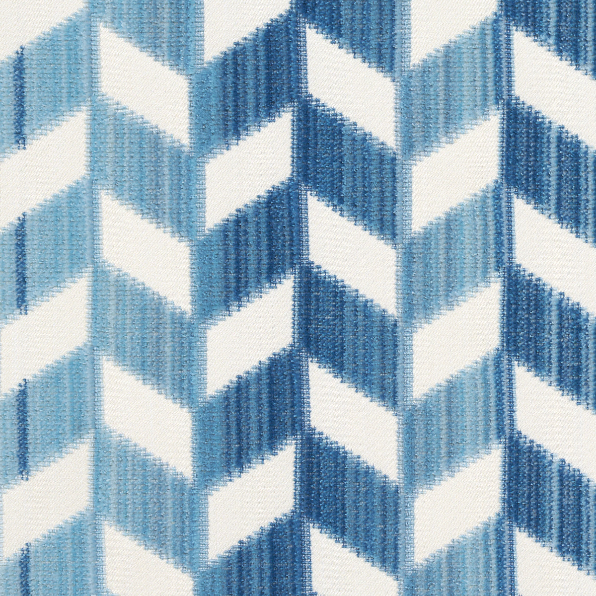 CHEVRON STRIÉ VELVET | PORCELAIN