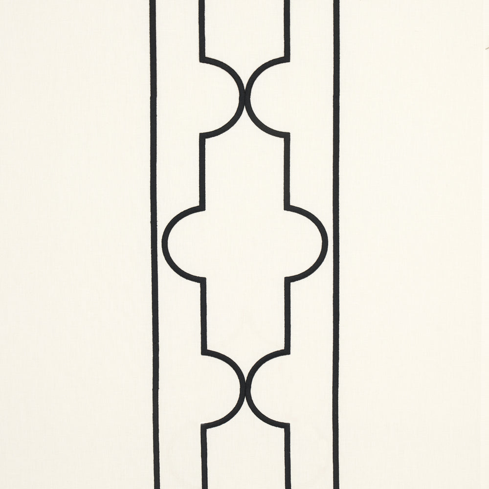 LIMITLESS LATTICE | Black & White