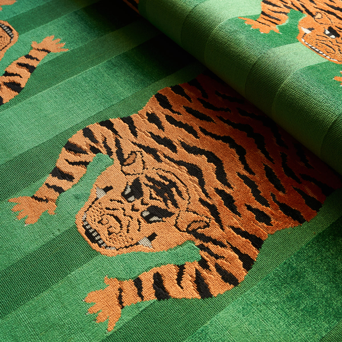 Jokhang Tiger Velvet | Green