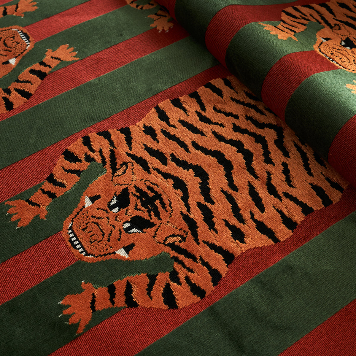 Jokhang Tiger Velvet | Red & Green