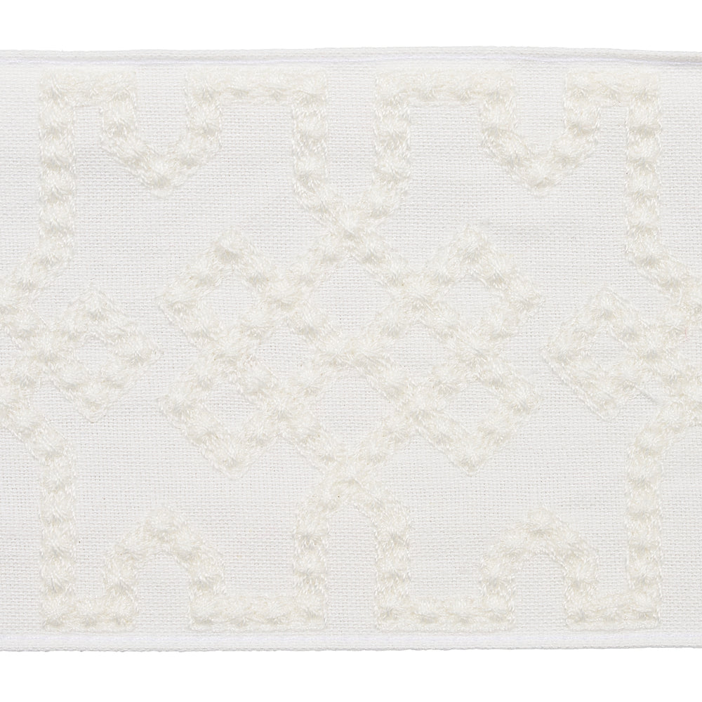 KNOTTED TRELLIS TAPE | White On White