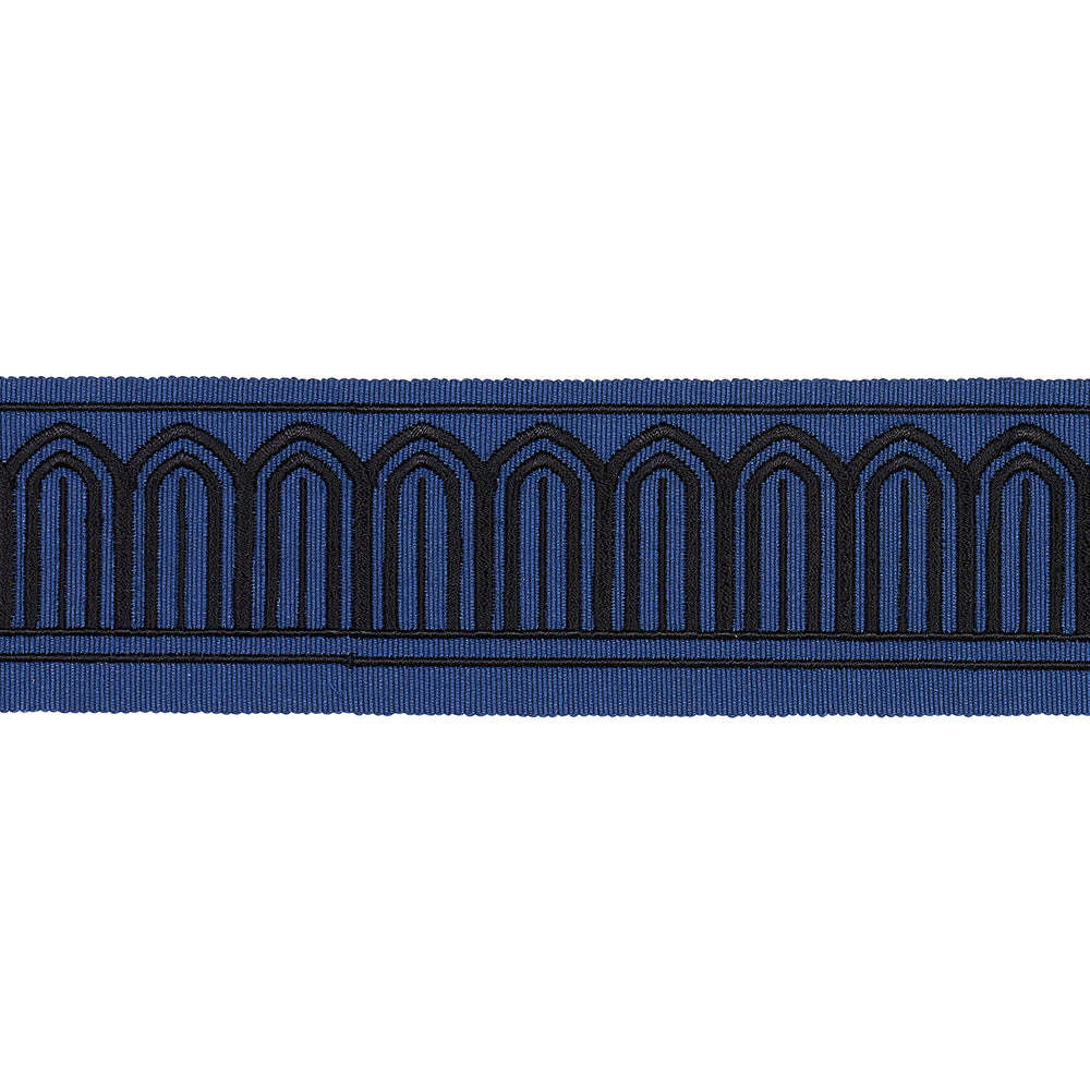 ARCHES EMBROIDERED TAPE MEDIUM | Black On Navy