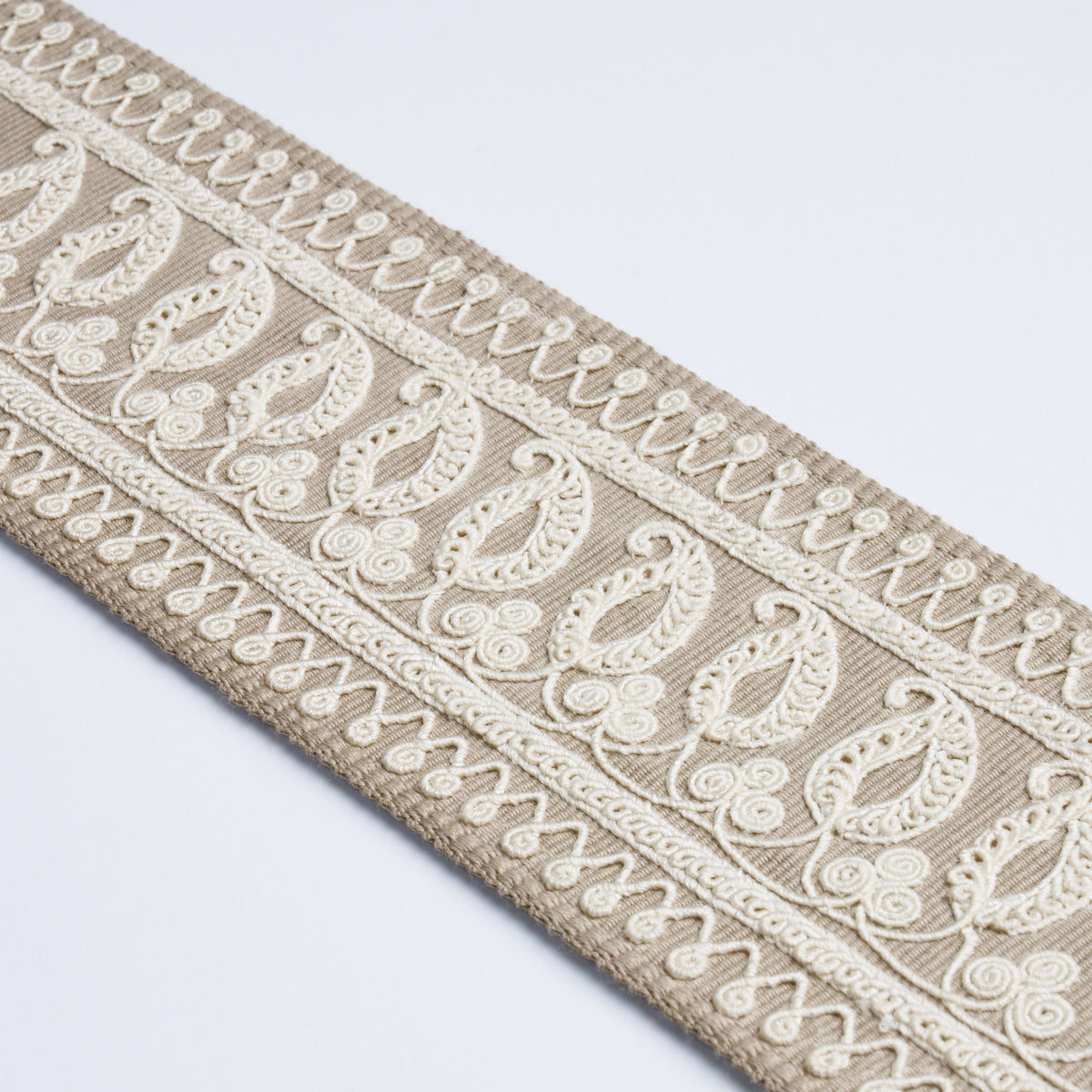 PAISLEY EMBROIDERED TAPE | Sand