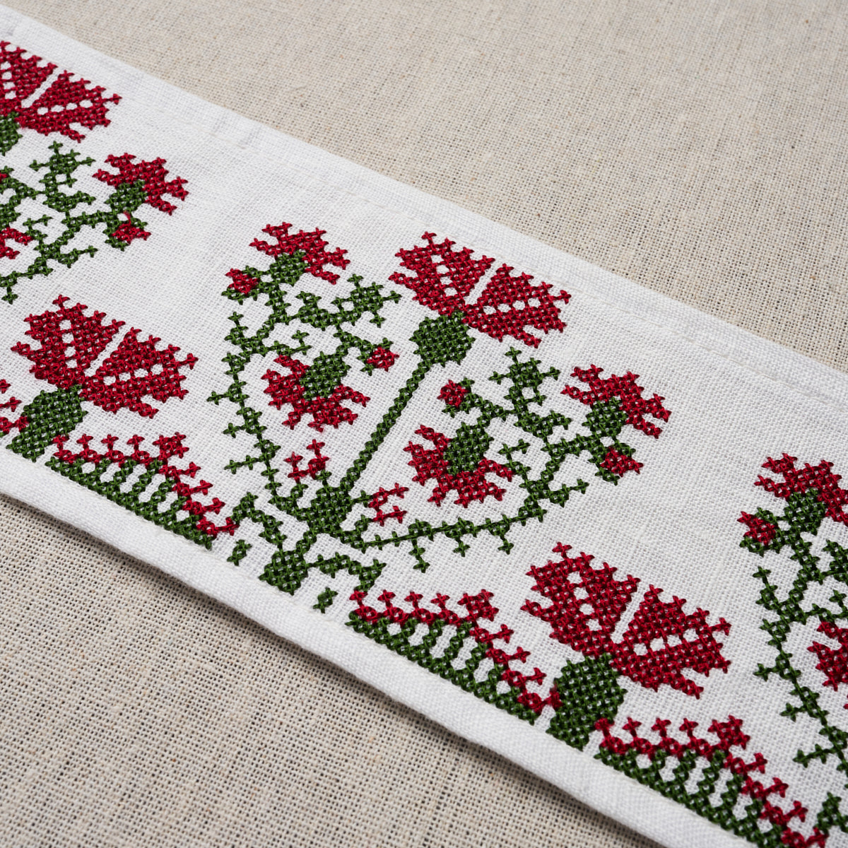 CUSTIS EMBROIDERED TAPE | Claret