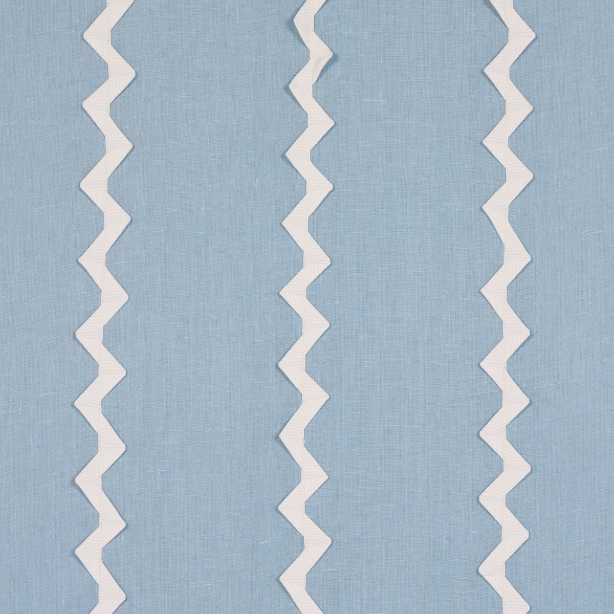 LAZARE APPLIQUÉ | Ivory On Chambray