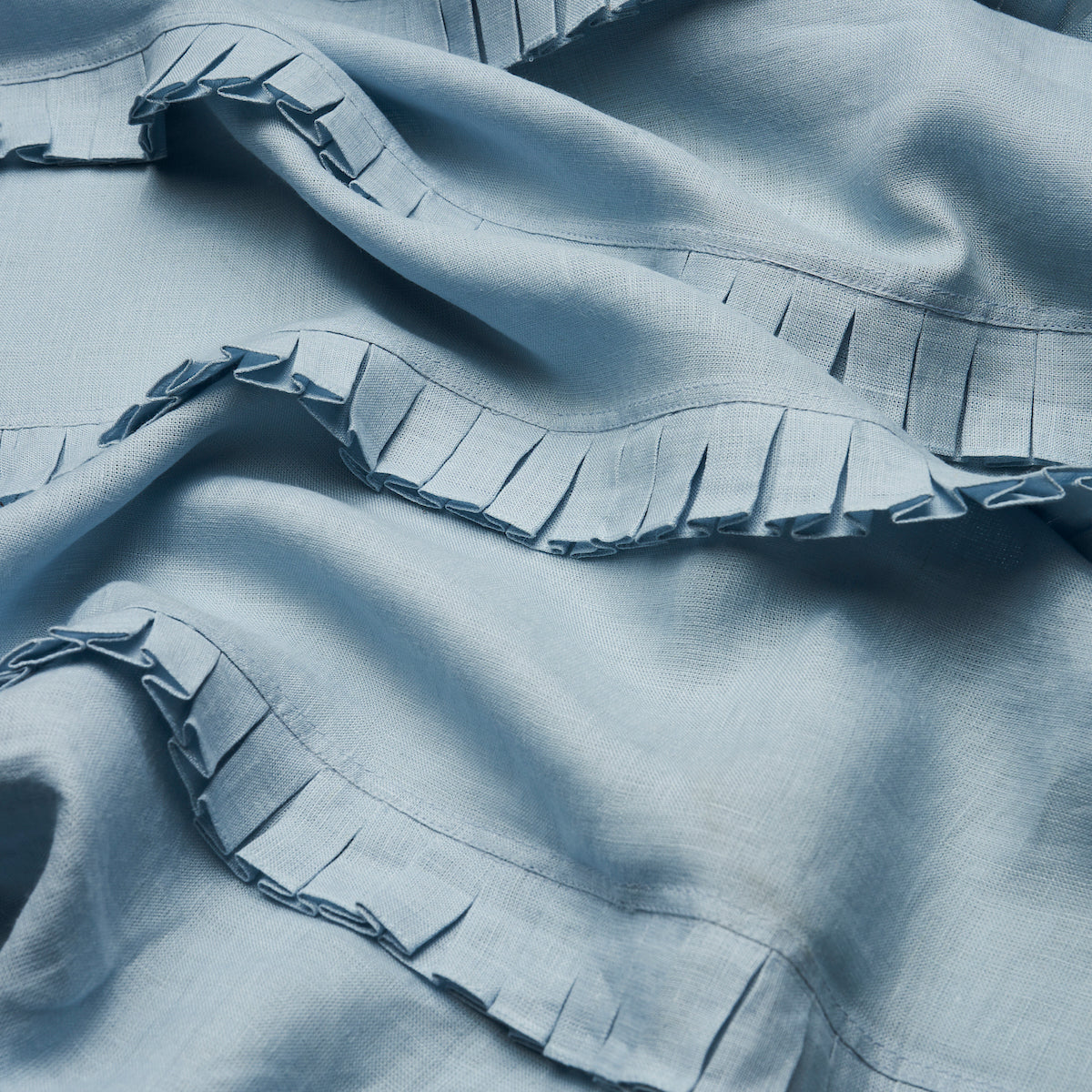 DOROTHY PLEATED LINEN | Chambray