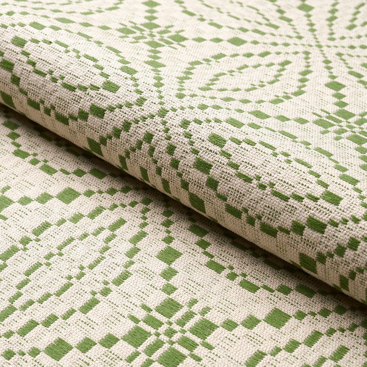 FRANCESTOWN COVERLET | Leaf