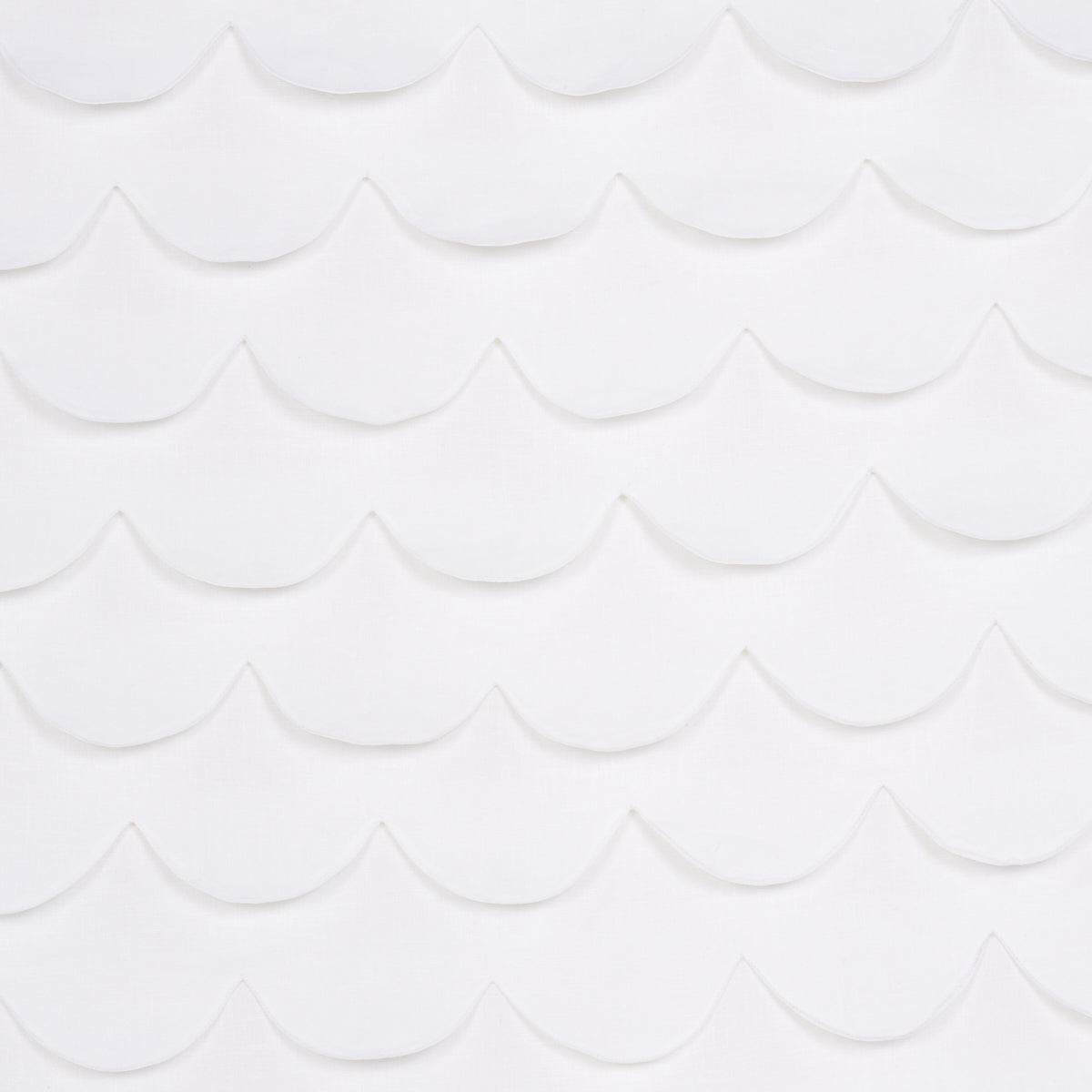 PREP SCHOOL HAND PIECED SCALLOP | White