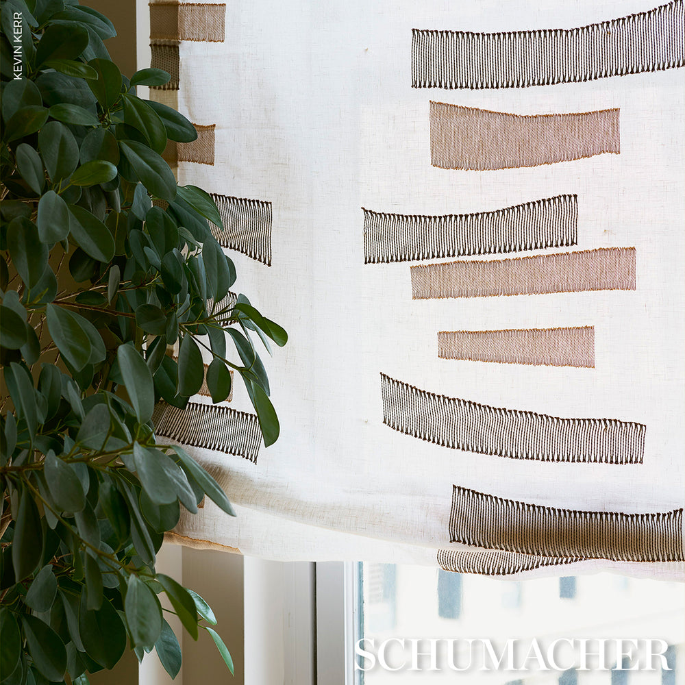 JENSEN SHEER | Brown