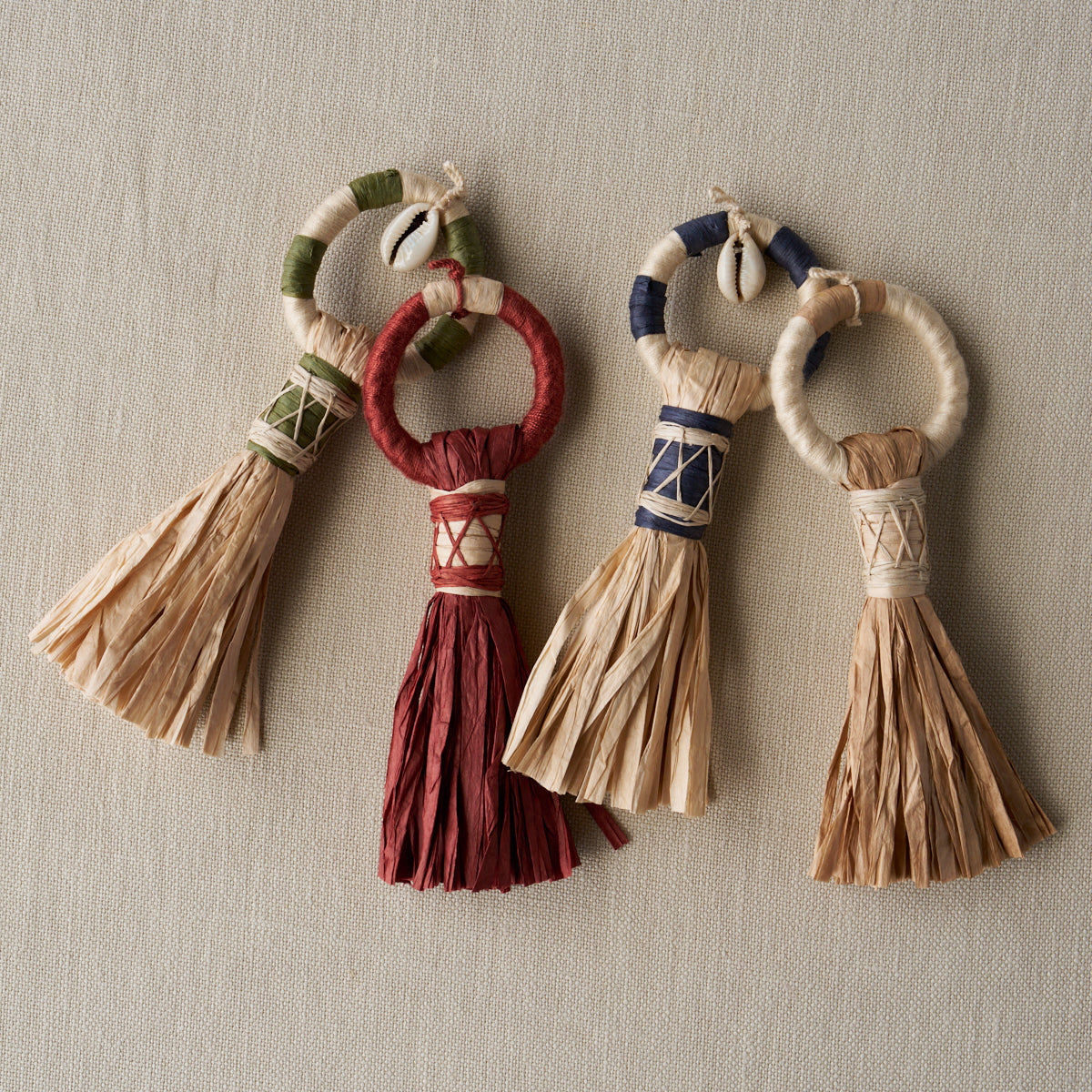 BROOM TASSEL | Cayenne