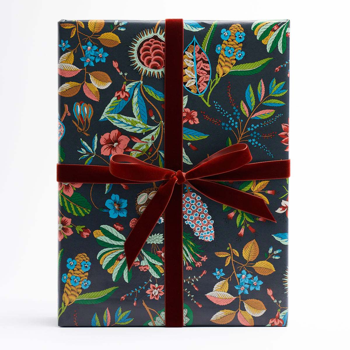 Roca Redonda Wrapping Paper | Carbon & Multi