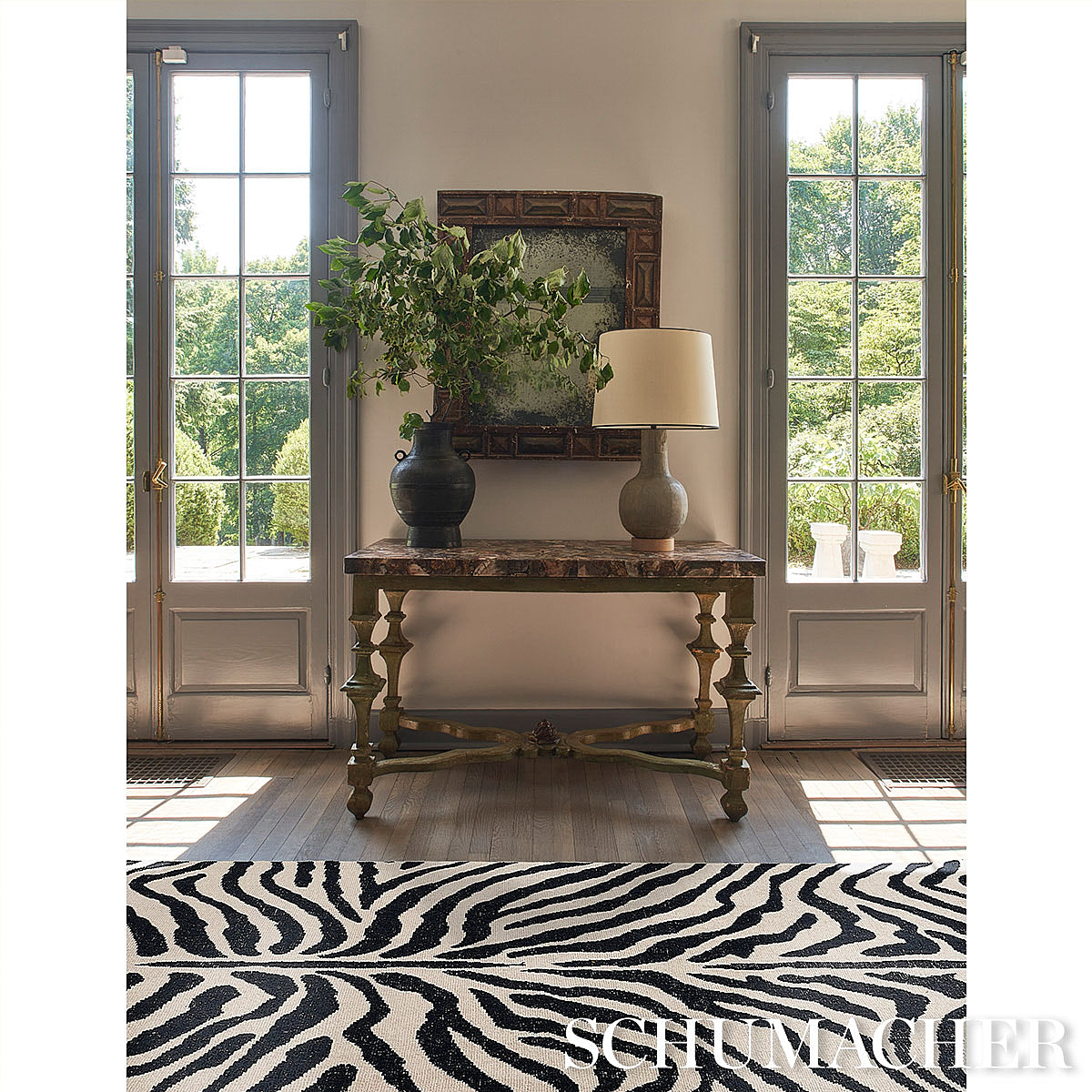 Zebre Hand-Knotted Rug | Black & Ivory