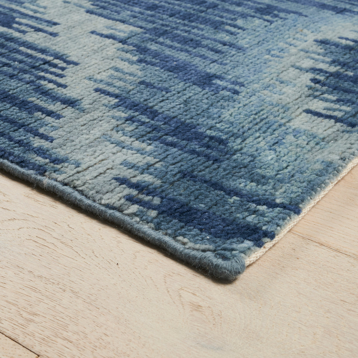 VENETIAN FLAMESTITCH RUG | Blue