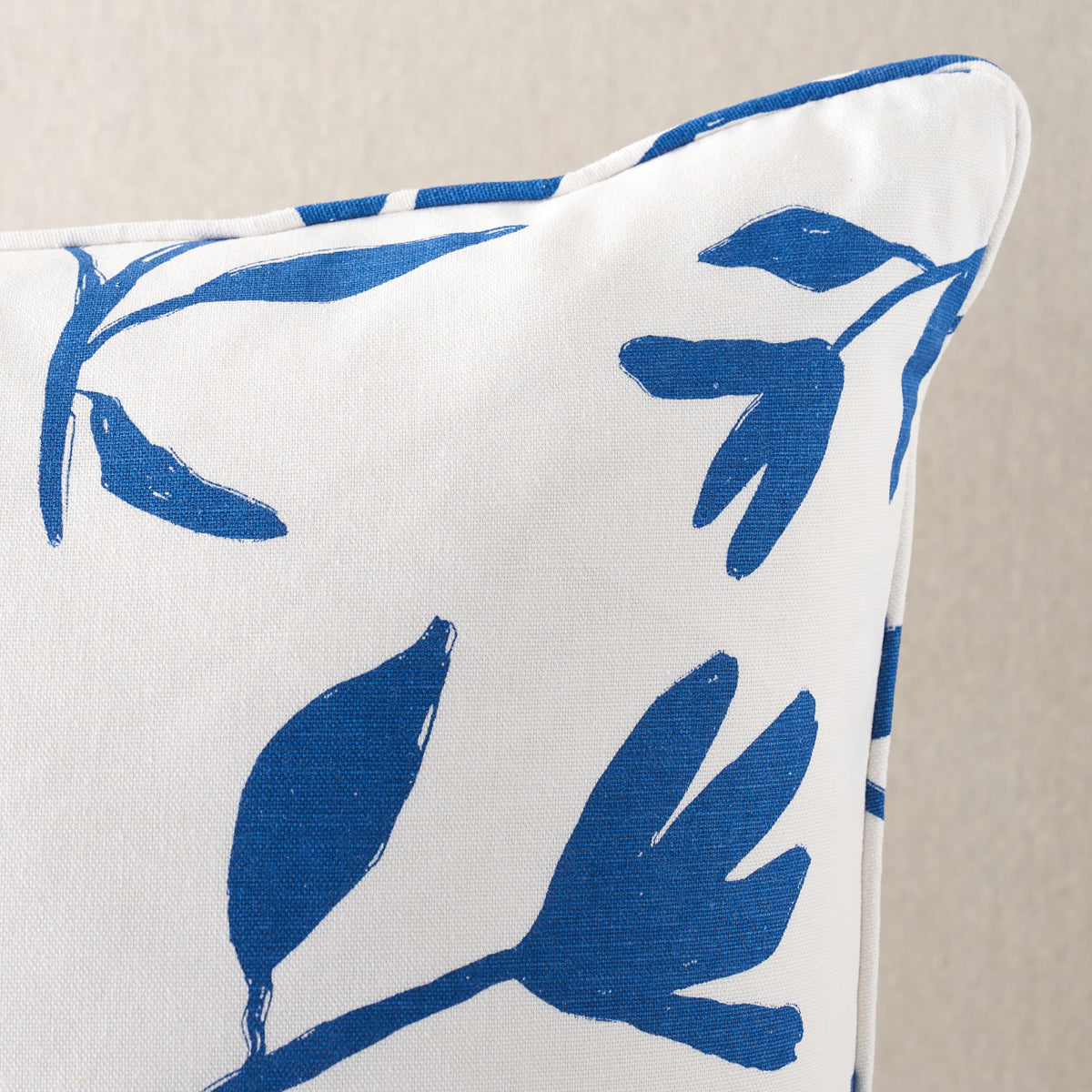 Laurel Pillow | Navy