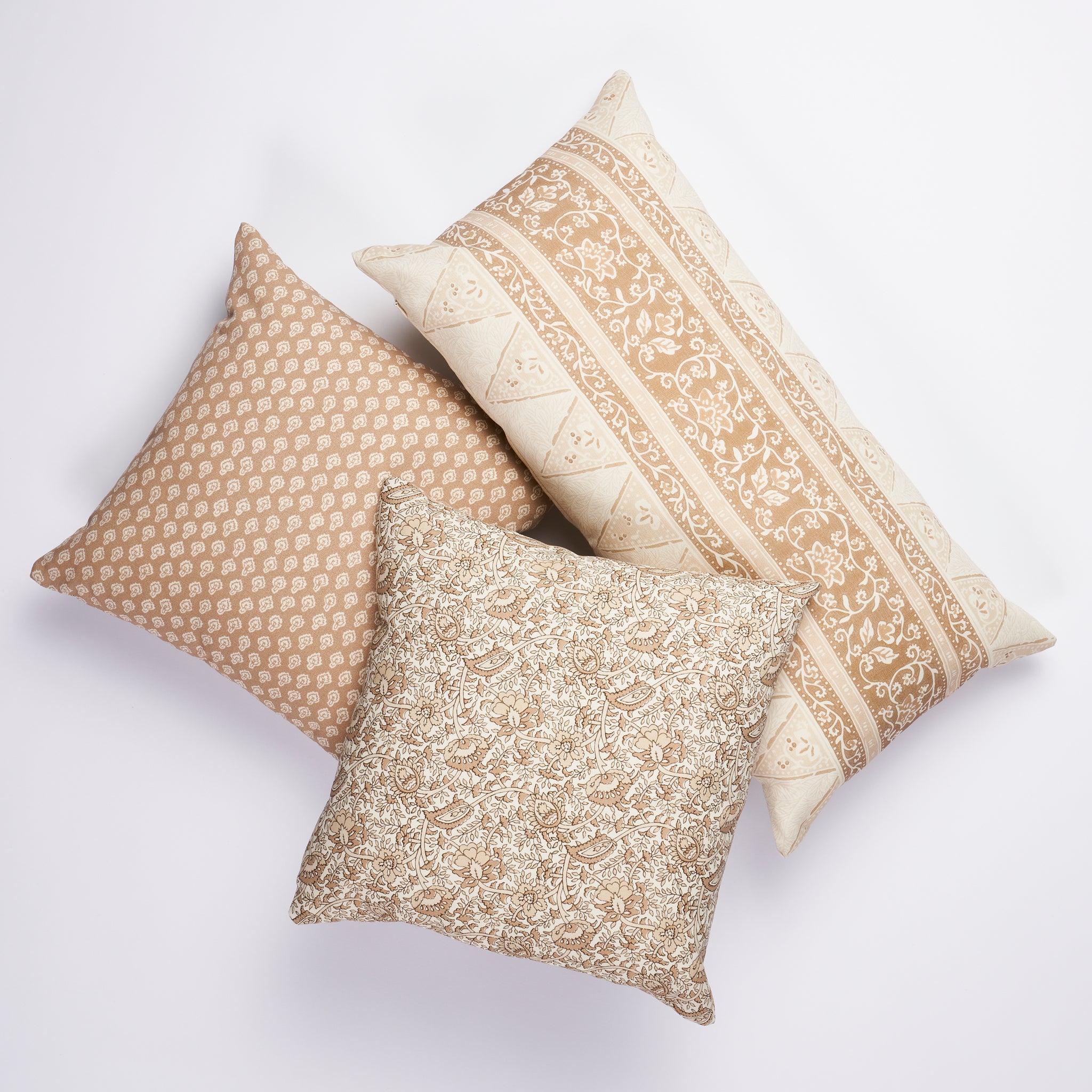 Daisy I/O Pillow | Neutral