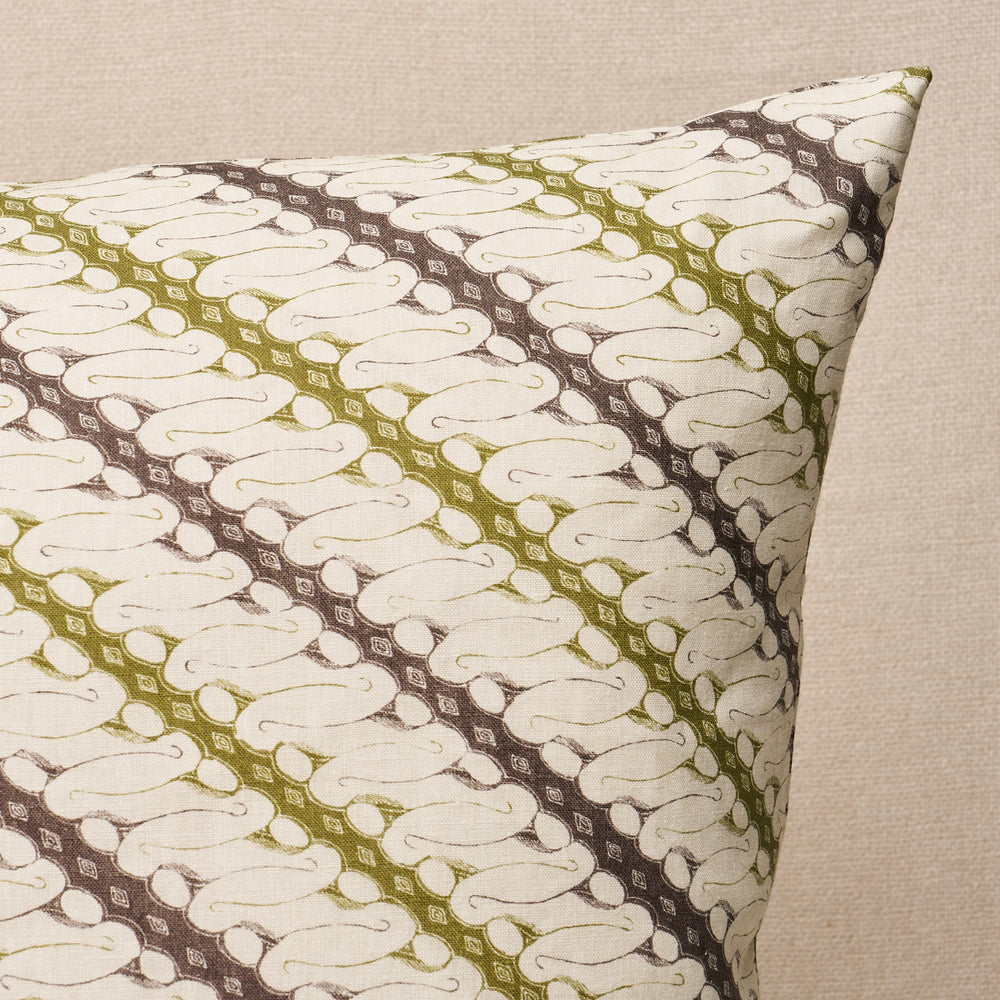 Ronnie Pillow | Green