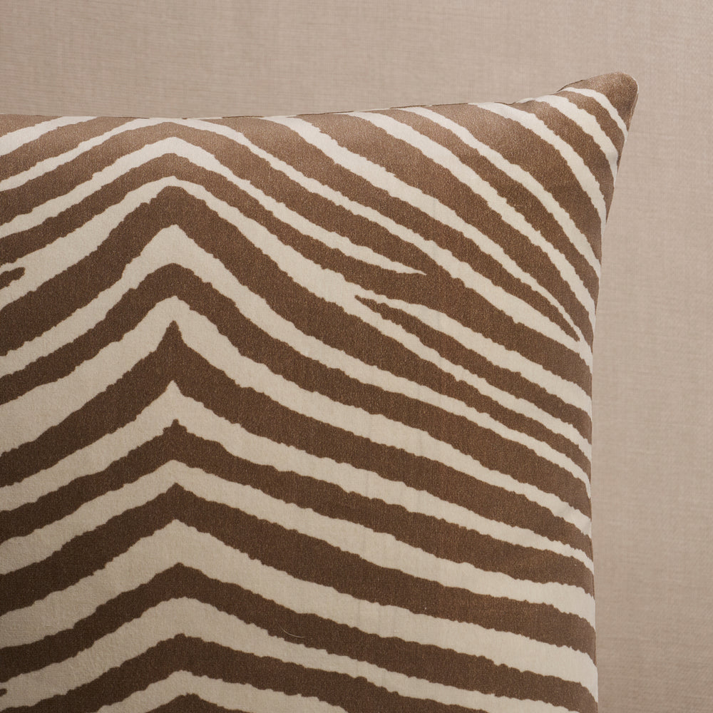 Blixen Velvet Pillow | Safari