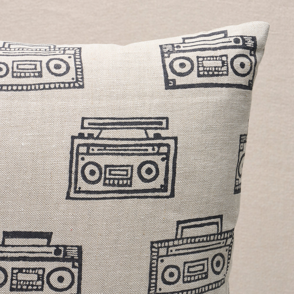 Ode Pillow | Charcoal