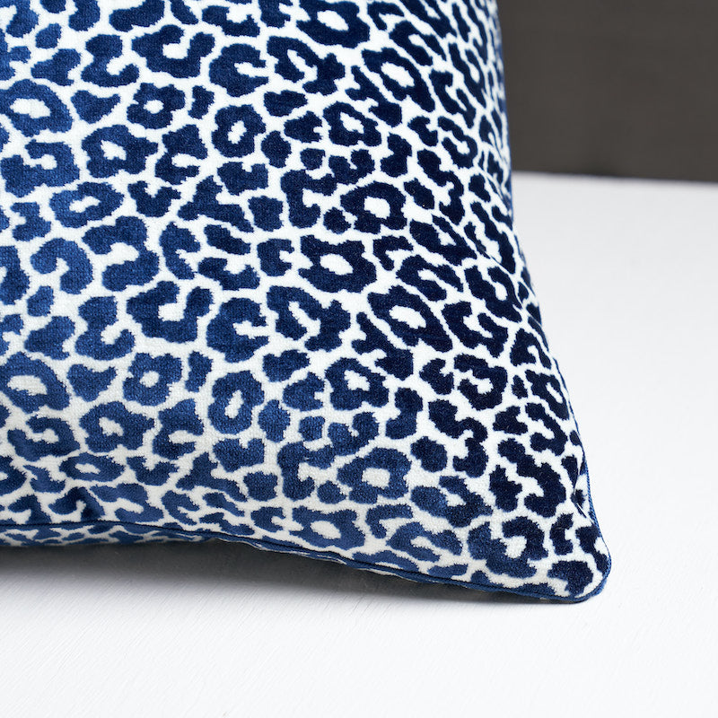 Madeleine Velvet Pillow | Midnight