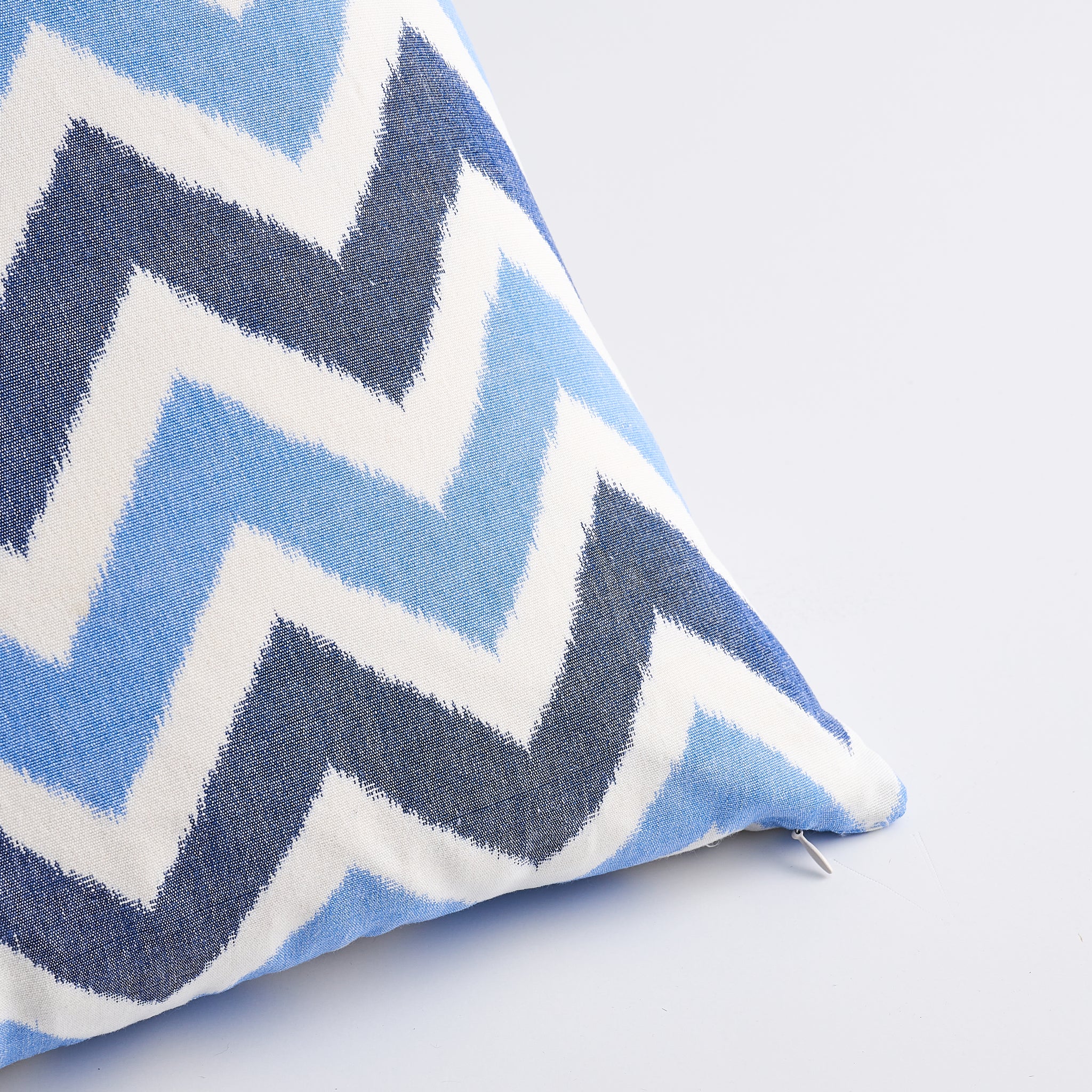 Vedado Ikat Pillow | Indigo