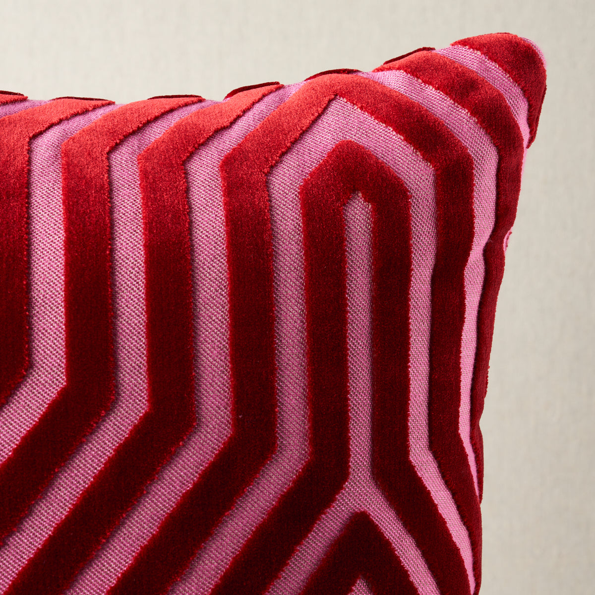 Vanderbilt Velvet Pillow | Fushia