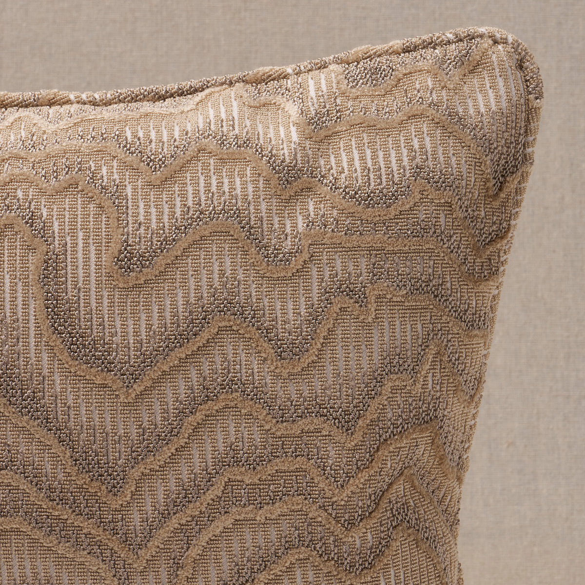 Zambezi Velvet Pillow | Champagne