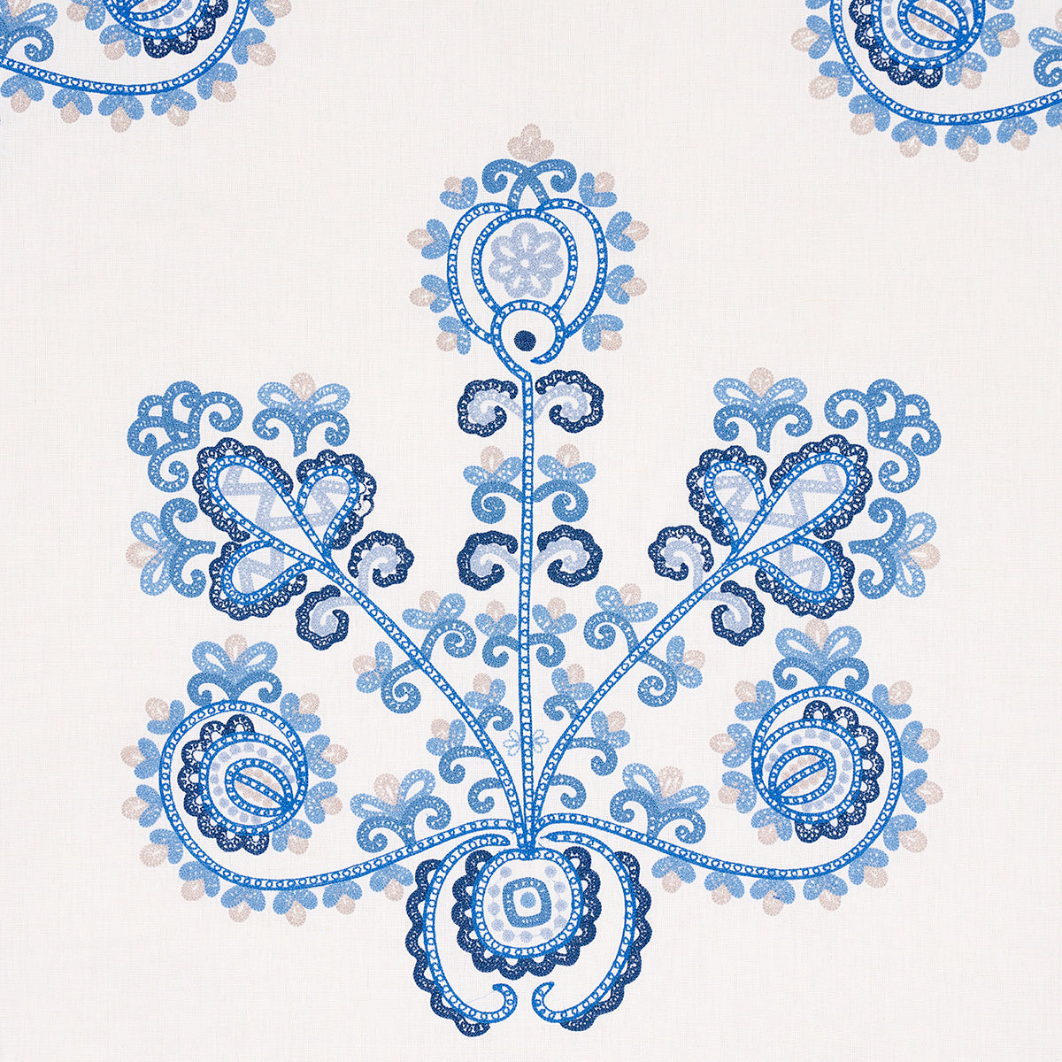 ESTRELLA EMBROIDERY | PORCELAIN